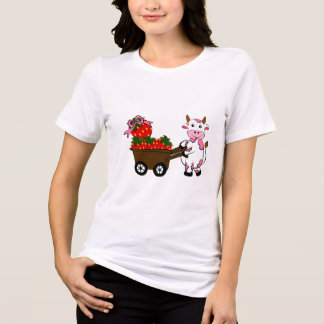 Schattige aardbeienkoe met houten kar | Kawaii Roz Tri-Blend Shirt