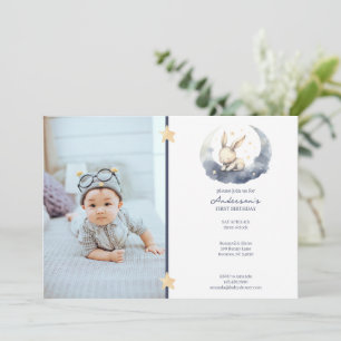Schattige Baby Bunny op een Moon Kind Kaart
