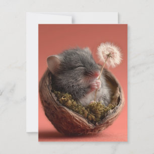 Schattige Baby-muis die in een walnootschelp slaap Briefkaart