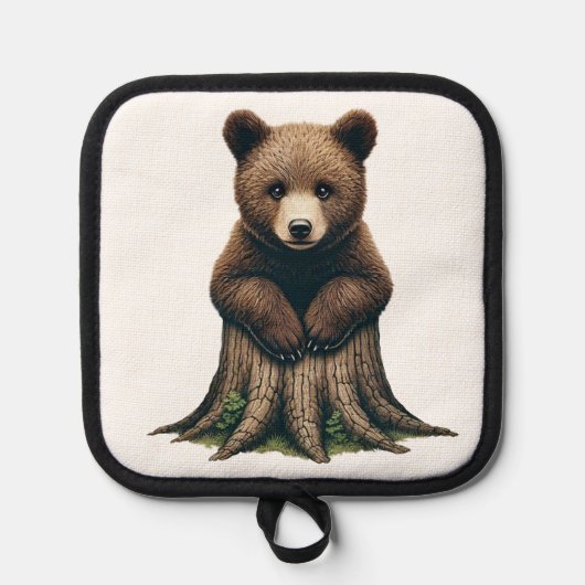 Schattige Beren welp zittend op boomstronk Pannenlap (Voorkant)