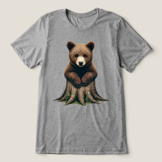 Schattige Beren welp zittend op boomstronk Tri-Blend Shirt (Design voorkant)