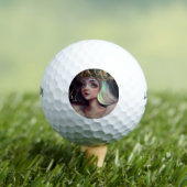 Schattige Big Eyed Queen Golfballen (Insitu Shirt)
