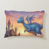 Schattige Blauwe Draak Vliegend Boven Kasteel Accent Kussen (Achterkant)