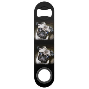 schattige blauwoogige puggen speed flessenopener