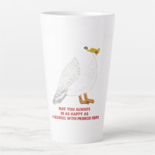 Schattige blije meeuw met patat latte mok