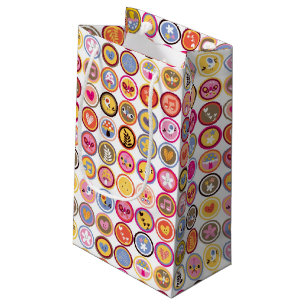 schattige bloemen, vogels, hartenpatroon klein cadeauzakje