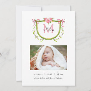 Schattige bloemenkroon met monogram babymeisje geb aankondiging