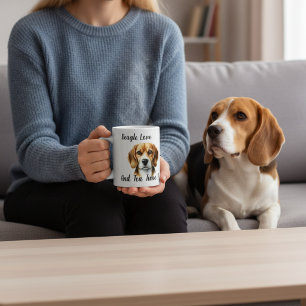 Schattige bruine beagle koffiemok
