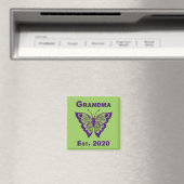Schattige Butterfly Grandma "Est 2020" Magneet (Insitu (Vaatwasser))