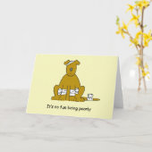 Schattige Cartoon Hond in Verbanden Beterschap Kaart (Gele Bloem)