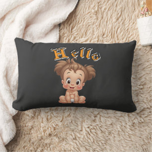 Schattige Cartoonbaby zit vrolijk met Mooie Kussen