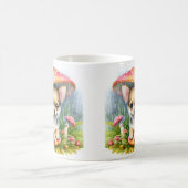 Schattige Chihuahua puppy onder paddenstoelenparap Koffiemok (Center)