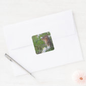Schattige Chipmunk in bloemen Vierkante Sticker (Envelop)