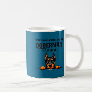 Schattige Dobermann Pinscher-hond Moeder Verhaart Koffiemok