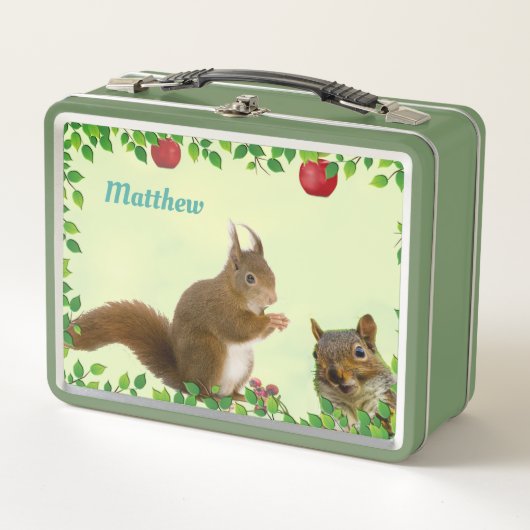 Schattige eekhoorns en appelvruchten op lichtgroen (Voorkant)