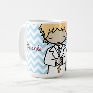 Schattige eerste heilige communie blonde jongen koffiemok