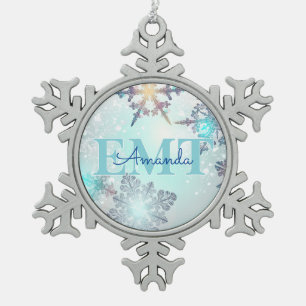 Schattige EMT Ijsblauwe Sneeuwvlok Gepersonaliseer Tin Sneeuwvlok Ornament