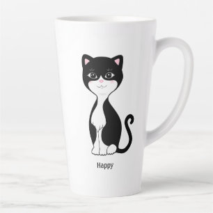 Schattige gelukkige tuxedo kat latte mok