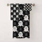 Schattige Ghost Blob zwart wit print ontwerppatroo Bad Handdoek (Insitu)