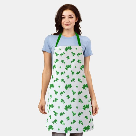 Schattige Gradient Green Shamrock Pattern Schort (Gedragen)