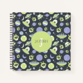 Schattige groene Aliens Space verzendt UFO-Kindere Notitieboek (Voorkant)