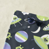 Schattige groene Aliens Space verzendt UFO-Kindere Strandlaken (In situ)