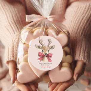 Schattige hert met rode strik   Roze Kerstmis Ronde Sticker