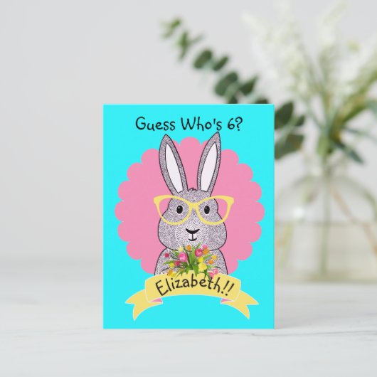 Schattige Hip Bunny met Bril Verjaardagsuitnodigin Uitnodiging Briefkaart (Staand voorkant)