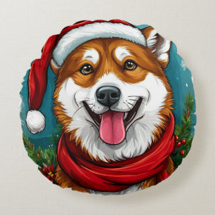 Schattige hond in kerstmannenoutfit rond kussen
