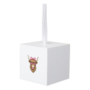 Schattige Hooglandkoe met Roze Hart Bril Vector_1 Kubus Ornament