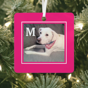 Schattige Hot Pink 2 Foto Hond en Initiaal Kerst Metalen Ornament