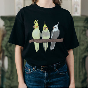 Schattige Huisdier Kokkelduiven zitten op stokpaal T-shirt