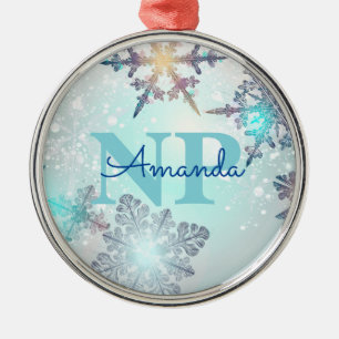 Schattige Ijsblauwe Sneeuwvlok Gepersonaliseerde N Metalen Ornament