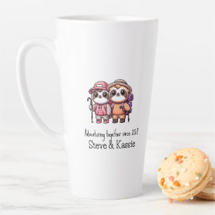 Schattige Kawaii Sloth paar samen op avontuur Latte Mok