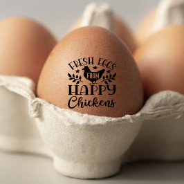 Schattige kippenei vers bloemenBoerderij Rubberstempel