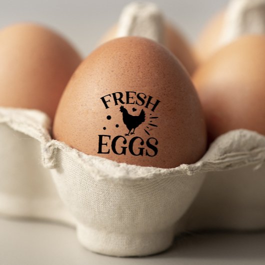 Schattige kippenei vers Boerderij Rubberstempel