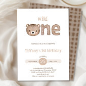 Schattige klein Beer wild op een 1e verjaardag Kaart