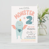 Schattige klein monster 2e verjaardagsuitnodiging kaart (Staand voorkant)