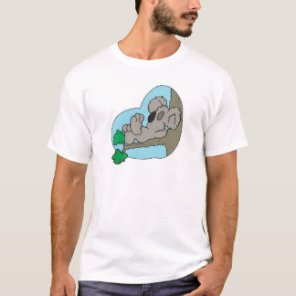 schattige koala die slaapt op een tak t-shirt