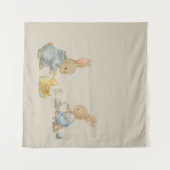 schattige konijn beatrice speelt met speelgoed wandkleed (Voorkant (horizontaal))