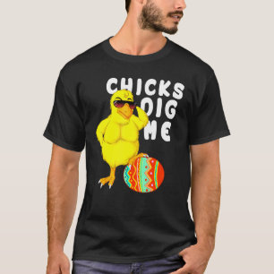 Schattige Kuikens Vinden Me Leuk Kip Met Pasen Ei T-shirt