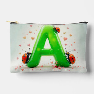 Schattige lieveheersbeestjes op groene letter A Etui