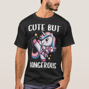 Schattige maar gevaarlijk eenhoorn karate meisje t t-shirt