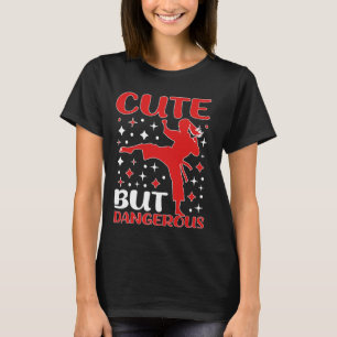 Schattige maar gevaarlijk taekwondo meisje karate  t-shirt