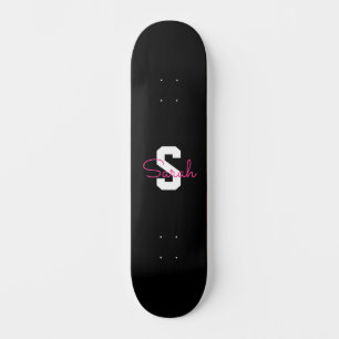 Schattige naam & monogram Zwart Wit & Roze Skateboard