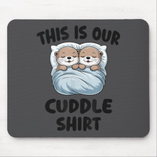Schattige otters knuffelen Dit is onze knuffel Muismat