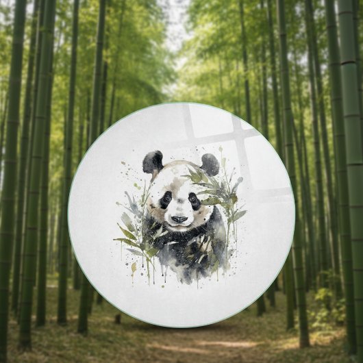 Schattige panda tussen bamboewaterkleur snijplank