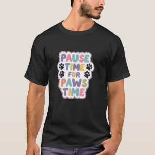 Schattige pauzetijd voor poten Tijd hond en kat mi T-shirt