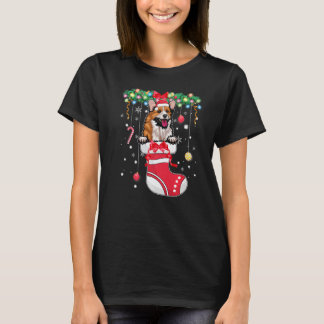 Schattige Pembroke Welsh Corgi-hond in Kerstmuts T-shirt