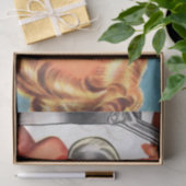 schattige retro ontkoppelde dame koken tissuepapier (Geschenk)